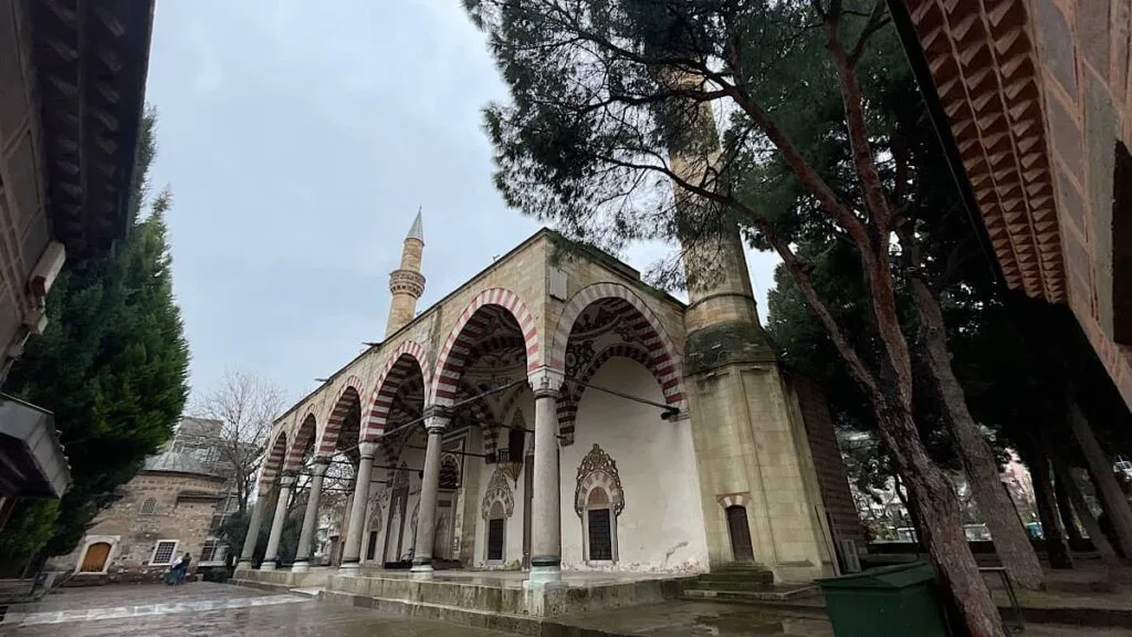 manisa sultan camii