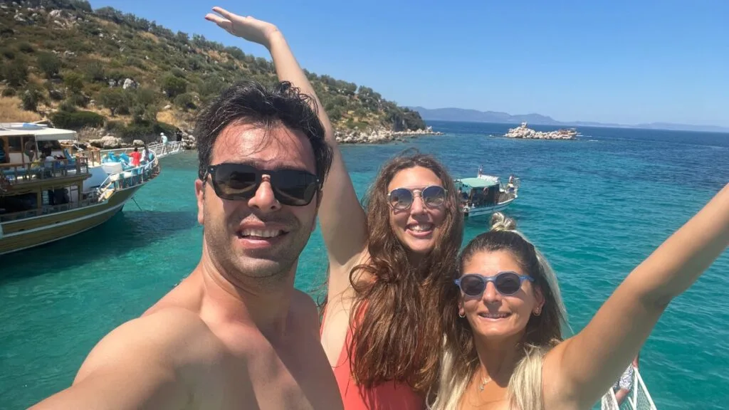 Dikili Tekne Turu Tavsiyemiz | Fiyatlar | Rotalar | 2026 dikili koyları ve plajları