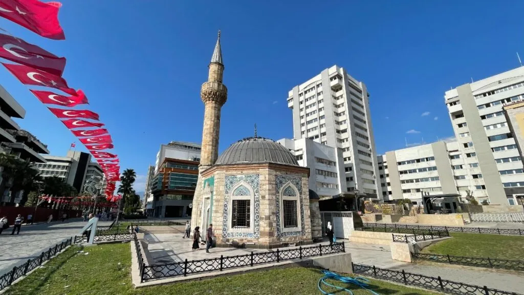 İzmir Merkezde Gezilecek Yerler
