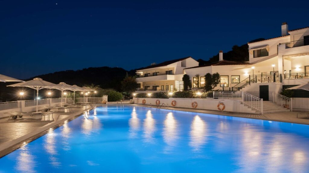 Samos'ta Nerede Kalınır? 10 Kafa Otel Önerisi kokkari otelleri